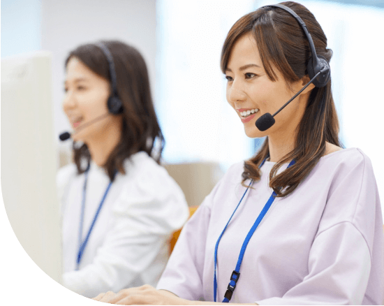 Dynamics 365 Customer Service agent handling inquiries